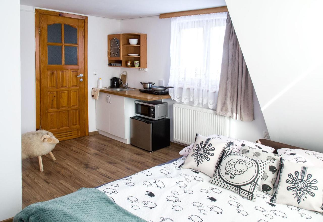 Miedzy Owcami Apartment สโรโมฟเซ วิชเน ภายนอก รูปภาพ