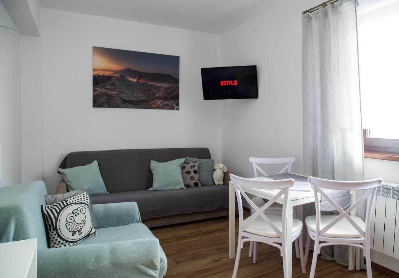 Miedzy Owcami Apartment สโรโมฟเซ วิชเน ภายนอก รูปภาพ