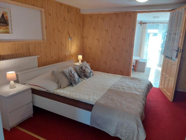 Miedzy Owcami Apartment สโรโมฟเซ วิชเน ภายนอก รูปภาพ